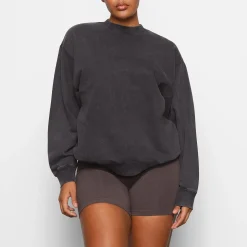 BOYFRIEND FLEECE CREWNECK PULLOVER |-Skims Hot