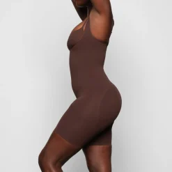 BUTT ENHANCING OPEN BUST BODYSUIT |-Skims New