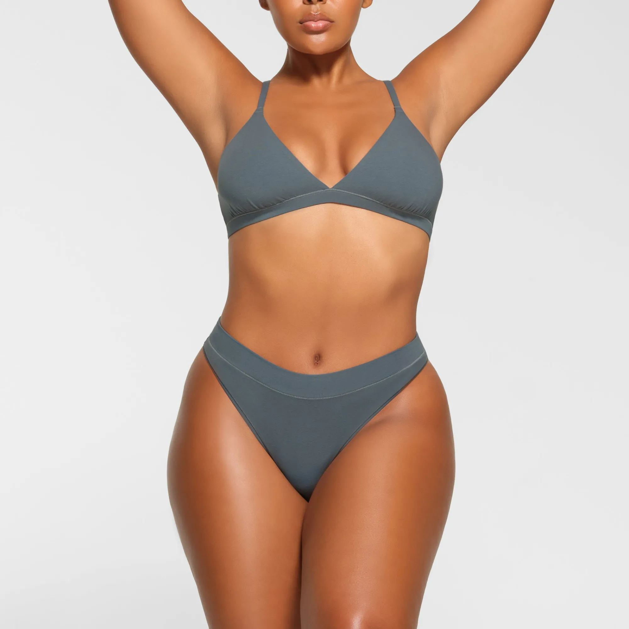 COTTON JERSEY CHEEKY TANGA |-Skims Hot