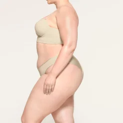 DEEP PLUNGE SHAPEWEAR BRA |-Skims Outlet