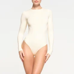 ESSENTIAL CREW NECK LONG SLEEVE BODYSUIT | ECRU-Skims Outlet