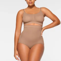 EVERYDAY SCULPT BRALETTE |-Skims Hot