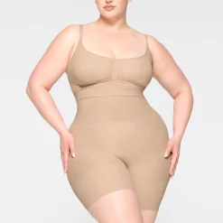 EVERYDAY SCULPT HIGH-WAISTED MID THIGH SHORT |-Skims Fashion