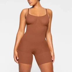 EVERYDAY SCULPT MID THIGH BODYSUIT |-Skims Clearance