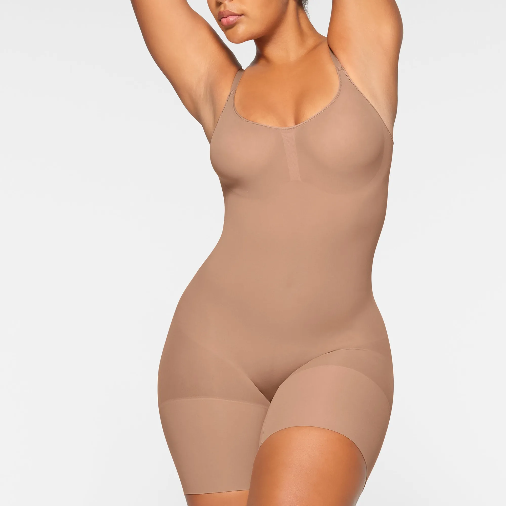 EVERYDAY SCULPT MID THIGH BODYSUIT |-Skims Hot
