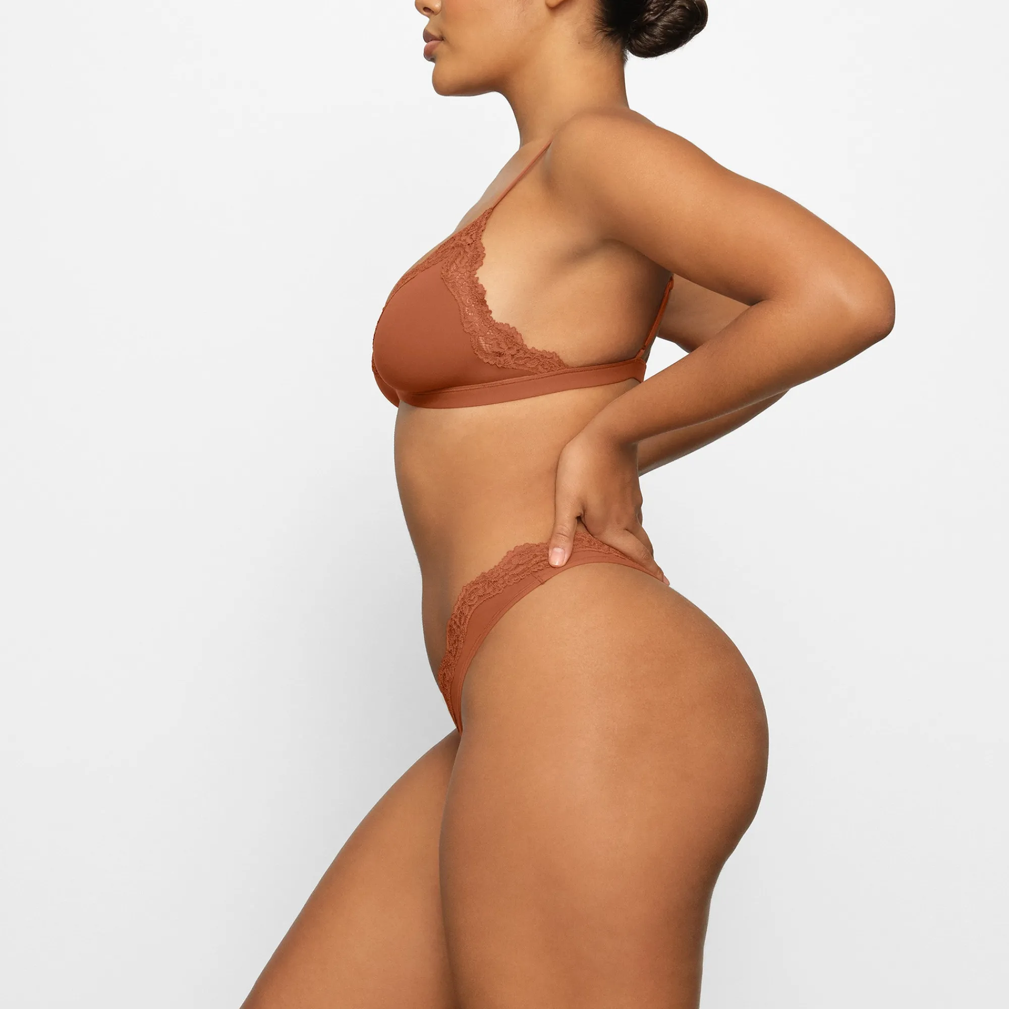 FITS EVERYBODY CORDED LACE TRIANGLE BRALETTE |-Skims Hot