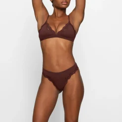 FITS EVERYBODY CORDED LACE TANGA |-Skims New