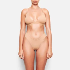 FITS EVERYBODY DIPPED FRONT THONG |-Skims Clearance