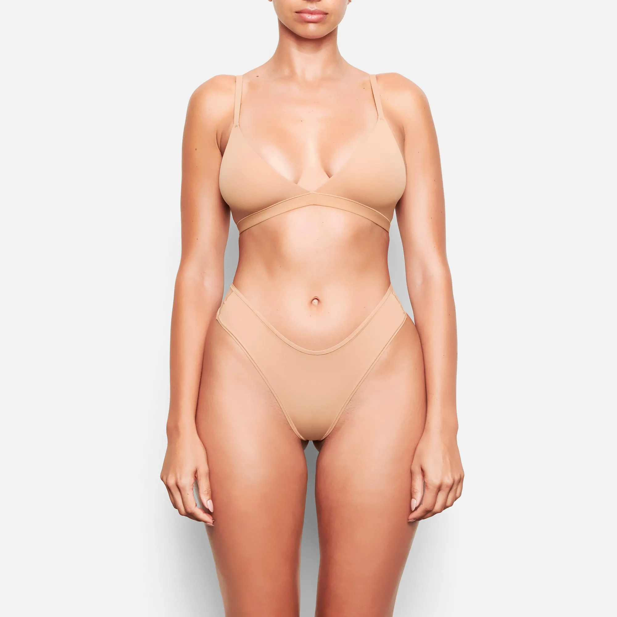 FITS EVERYBODY DIPPED FRONT THONG |-Skims Clearance