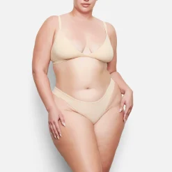 FITS EVERYBODY DIPPED FRONT THONG |-Skims Sale