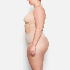 FITS EVERYBODY HIGH-WAISTED THONG |-Skims Best
