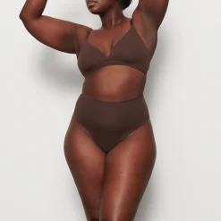 FITS EVERYBODY HIGH-WAISTED THONG |-Skims Best