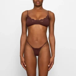FITS EVERYBODY LACE SCOOP BRALETTE |-Skims Clearance