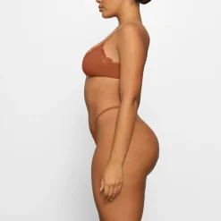 FITS EVERYBODY LACE SCOOP BRALETTE |-Skims Hot