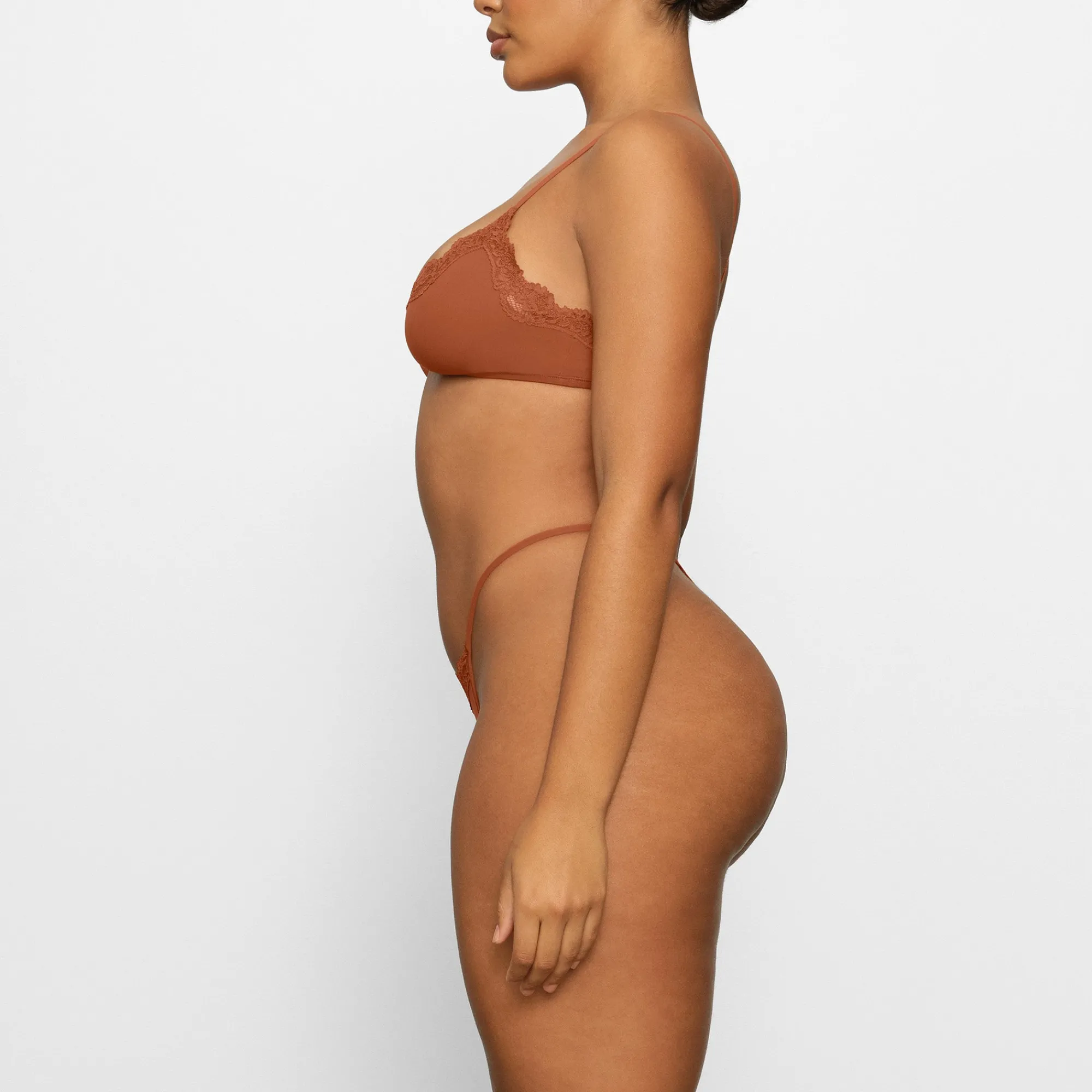 FITS EVERYBODY LACE SCOOP BRALETTE |-Skims Hot