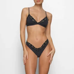 FITS EVERYBODY LACE TRIANGLE BRALETTE |-Skims Online