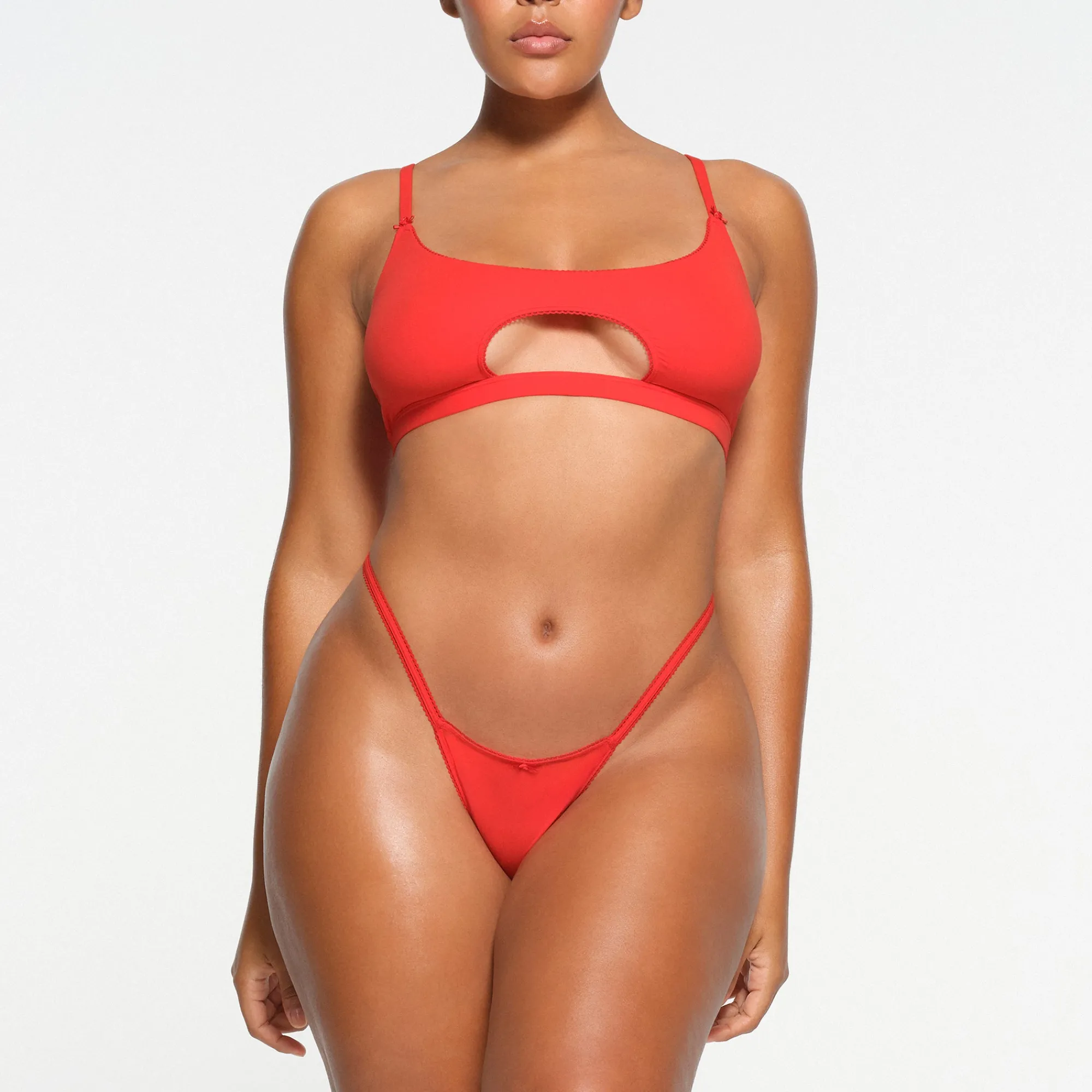 FITS EVERYBODY PICOT TRIM CUT OUT SCOOP BRALETTE |-Skims Discount