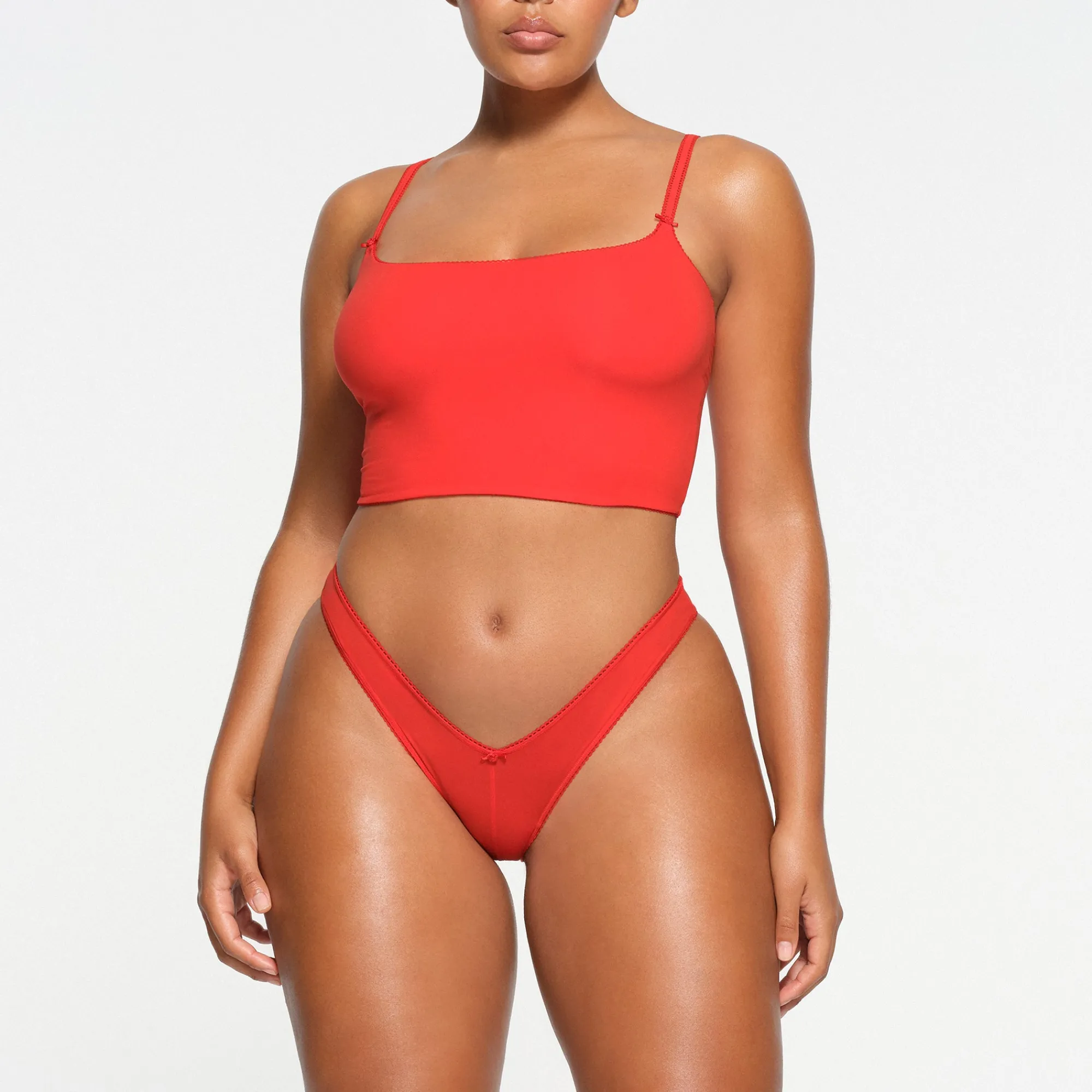 FITS EVERYBODY PICOT TRIM TANGA |-Skims Clearance