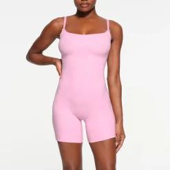 FITS EVERYBODY PICOT TRIM ONESIE | BUBBLE GUM-Skims Hot