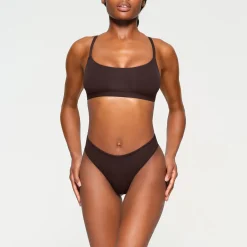 FITS EVERYBODY SCOOP BRALETTE |-Skims Clearance