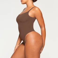 FITS EVERYBODY SQUARE NECK BODYSUIT |-Skims Hot