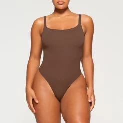 FITS EVERYBODY SQUARE NECK BODYSUIT |-Skims Hot