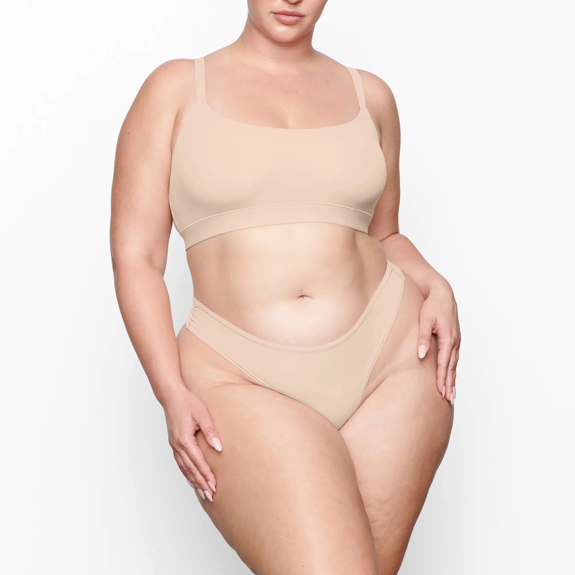 FITS EVERYBODY THONG |-Skims Hot