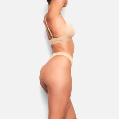 FITS EVERYBODY TRIANGLE BRALETTE |-Skims Clearance