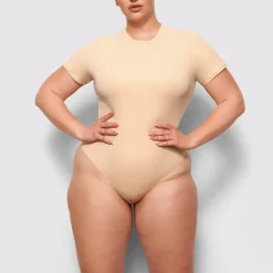 FITS EVERYBODY T-SHIRT BODYSUIT |-Skims Hot