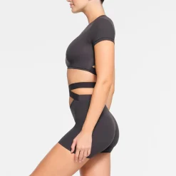 FITS EVERYBODY WRAP SUPER CROPPED T-SHIRT |-Skims Hot