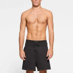FLEECE LOUNGE MENS RELAXED SHORT | WASHED ONYX-Skims Online