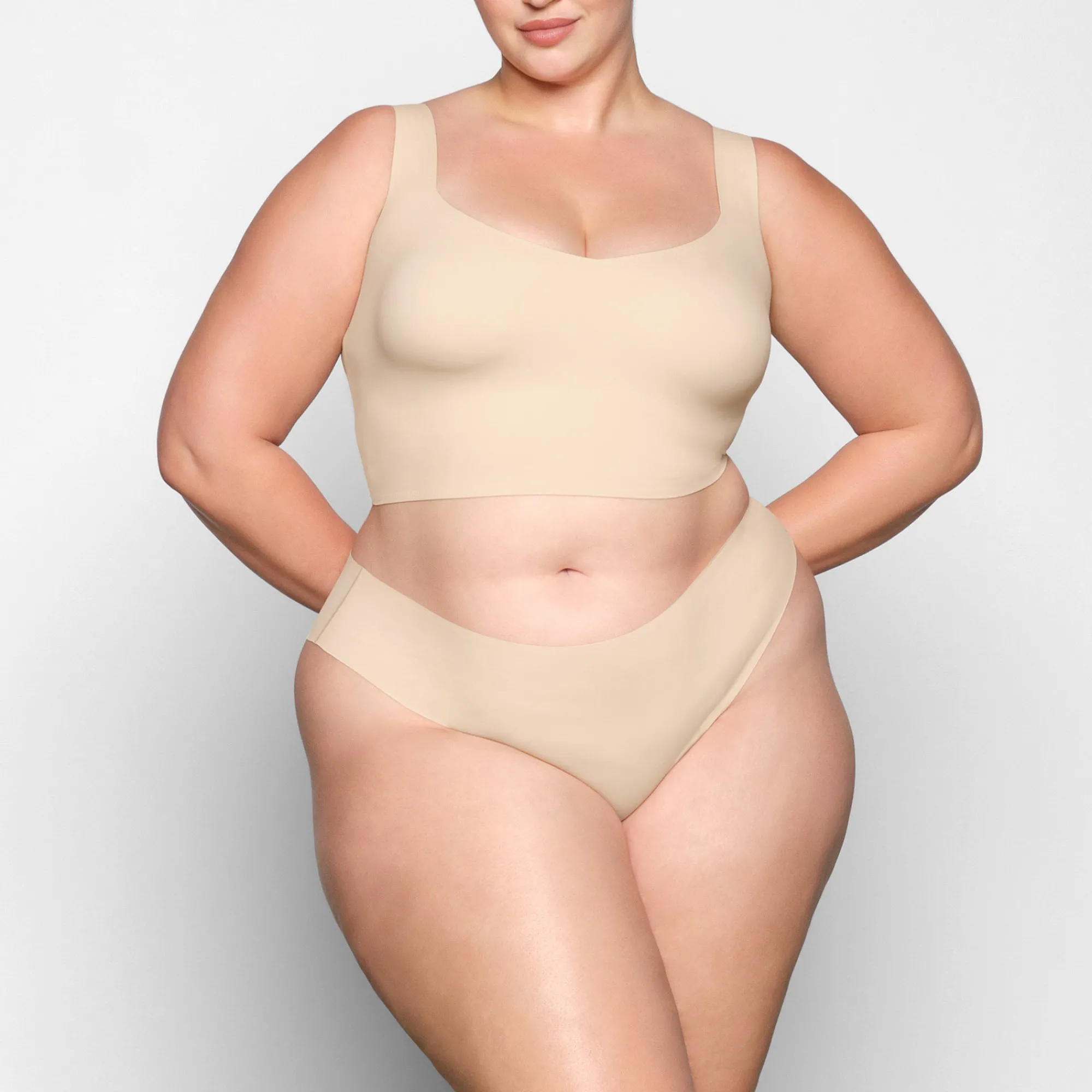 NAKED CHEEKY HIPSTER |-Skims Clearance