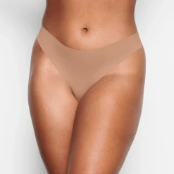 NAKED DIPPED THONG |-Skims Clearance