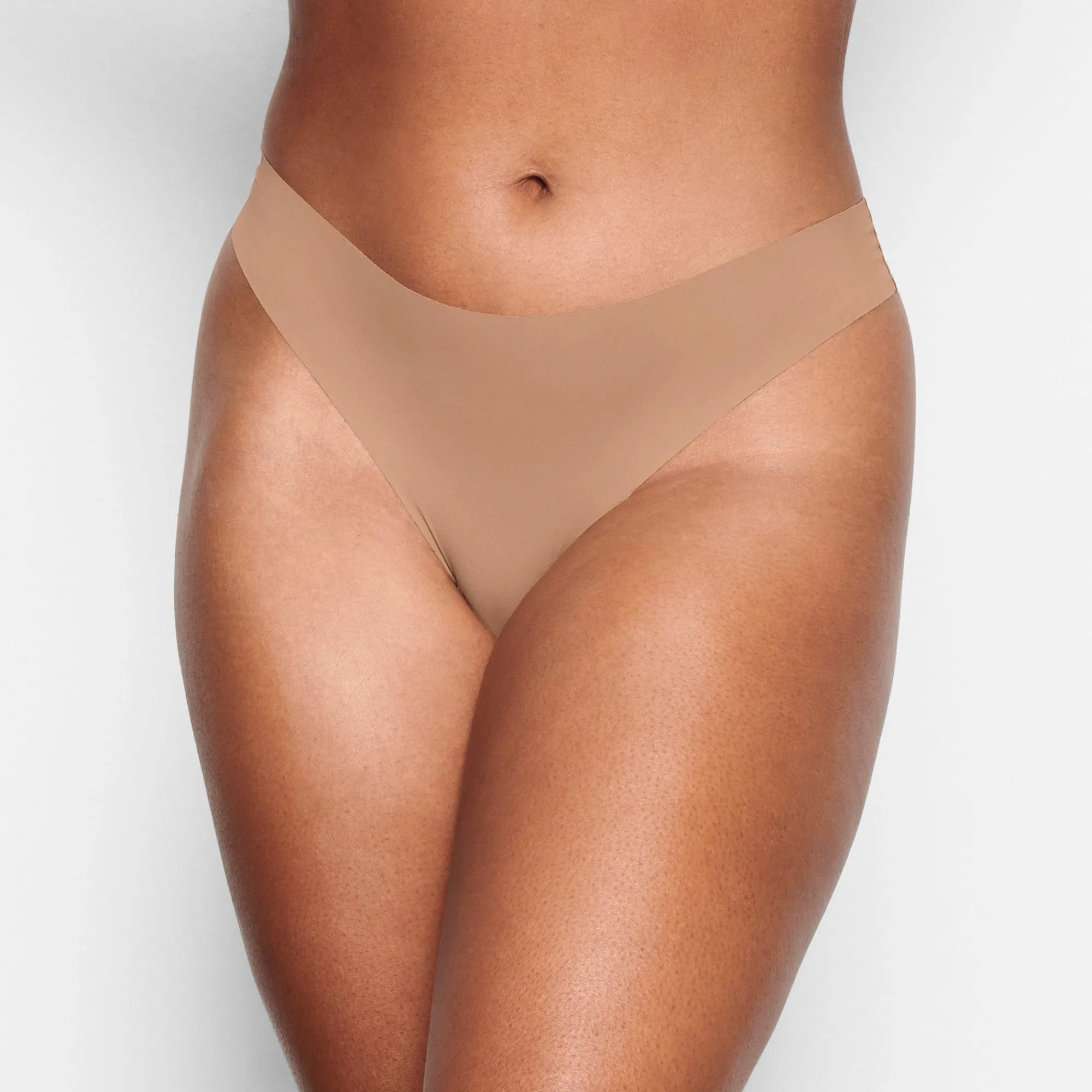 NAKED DIPPED THONG |-Skims Clearance