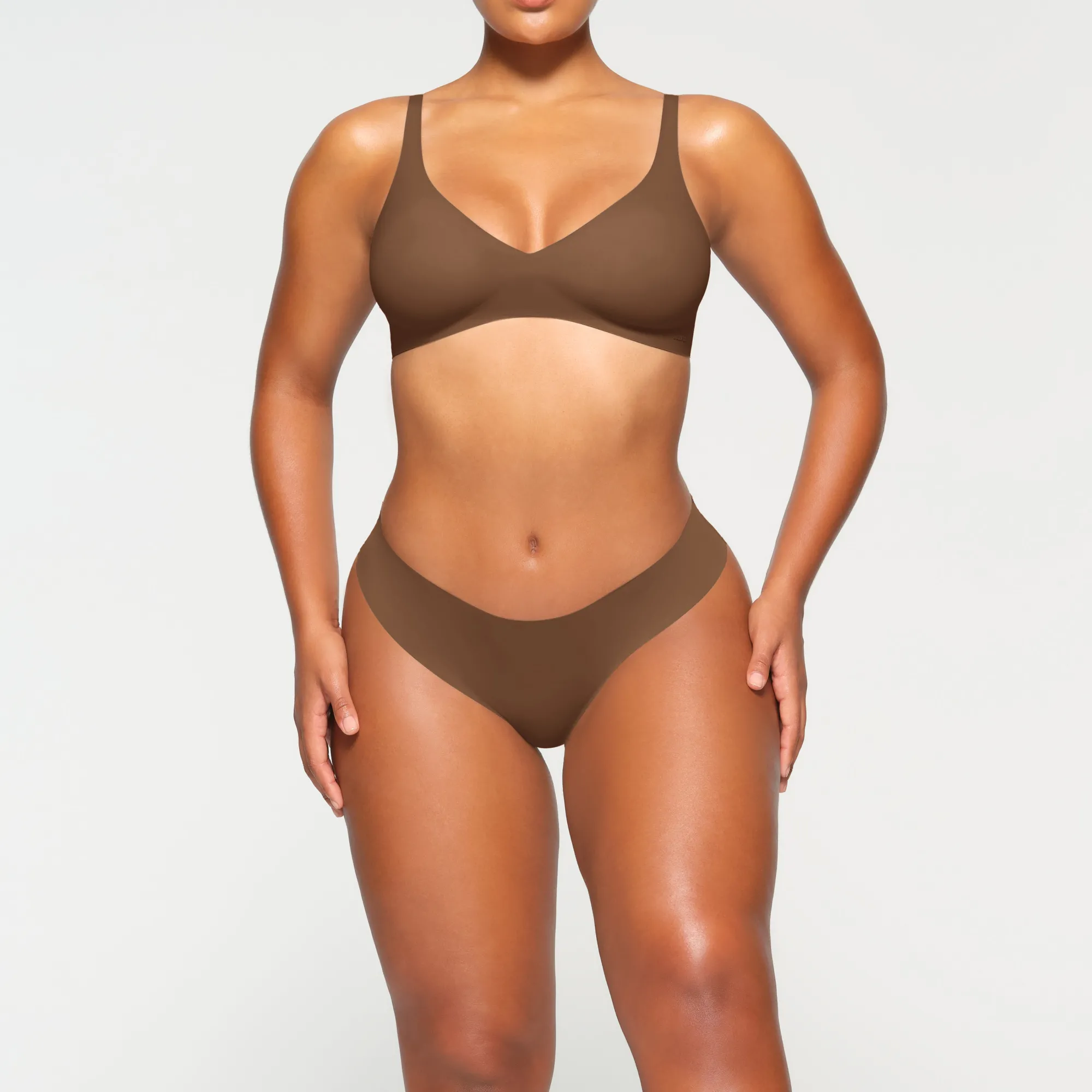 NAKED PLUNGE BRALETTE |-Skims Clearance