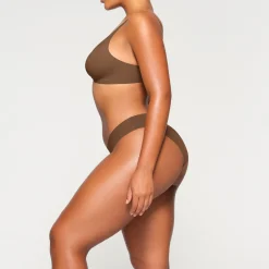 NAKED PLUNGE BRALETTE |-Skims Clearance