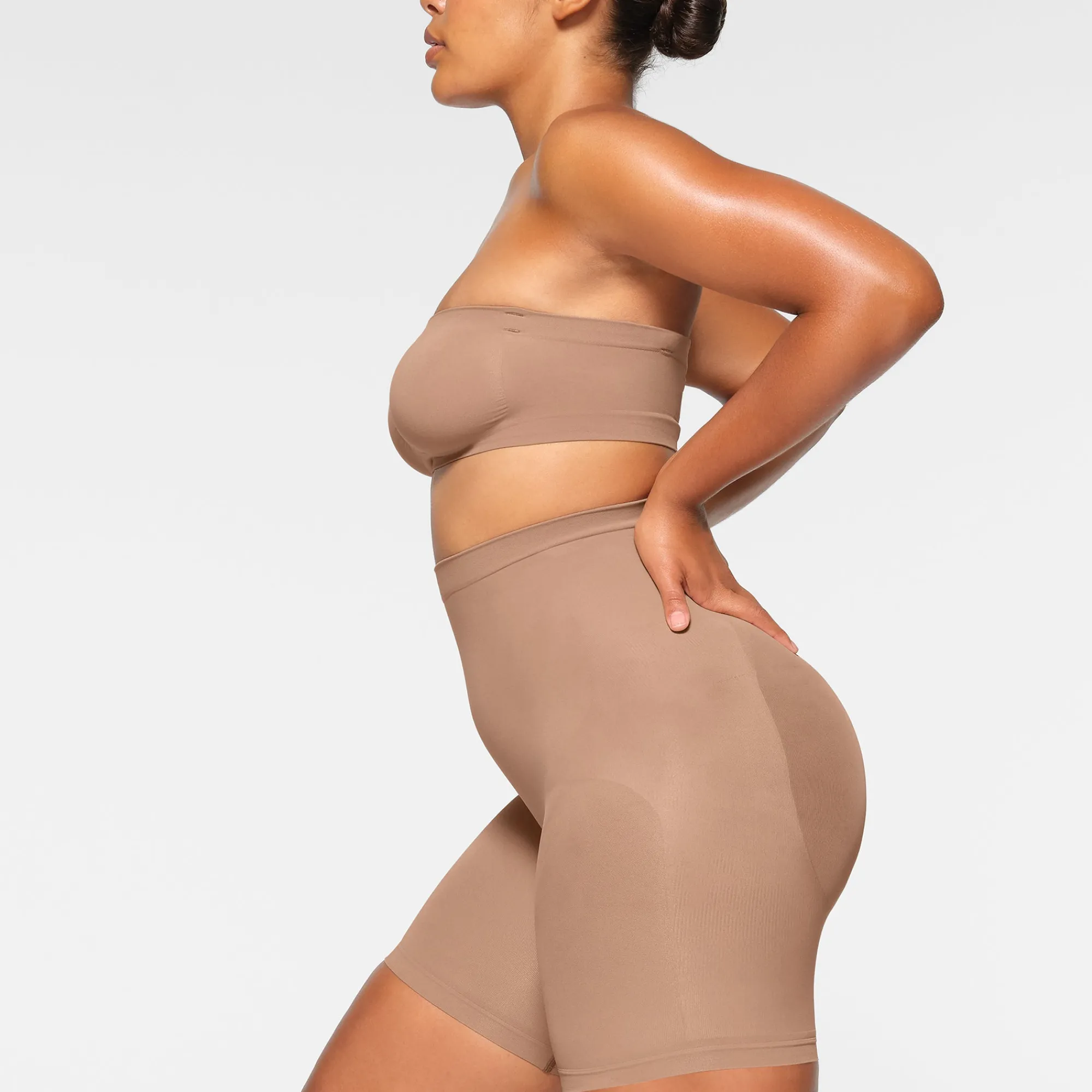 SEAMLESS SCULPT BANDEAU |-Skims Outlet