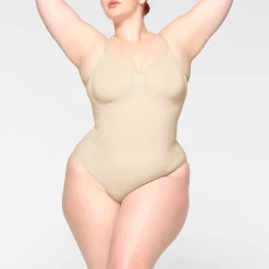 SEAMLESS SCULPT BRIEF BODYSUIT |-Skims Best