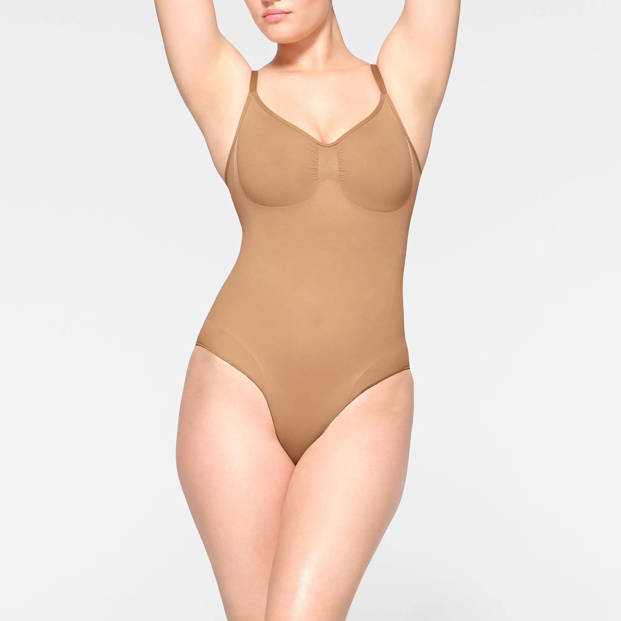 SEAMLESS SCULPT BRIEF BODYSUIT |-Skims Clearance