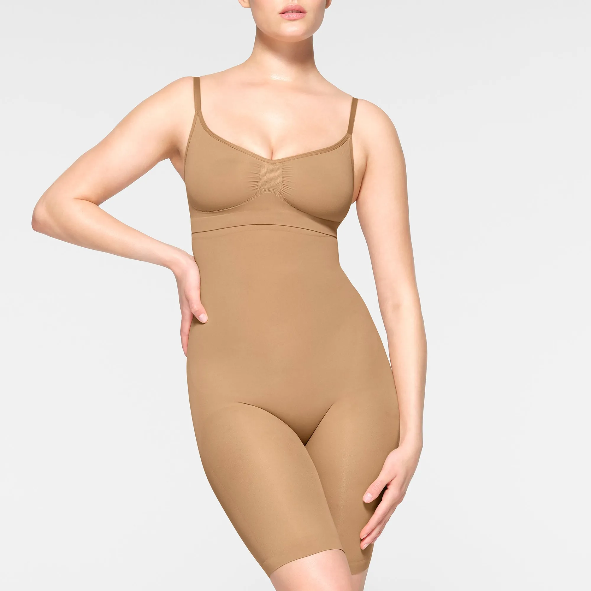 SEAMLESS SCULPT HIGH-WAISTED ABOVE THE KNEE SHORT |-Skims Outlet