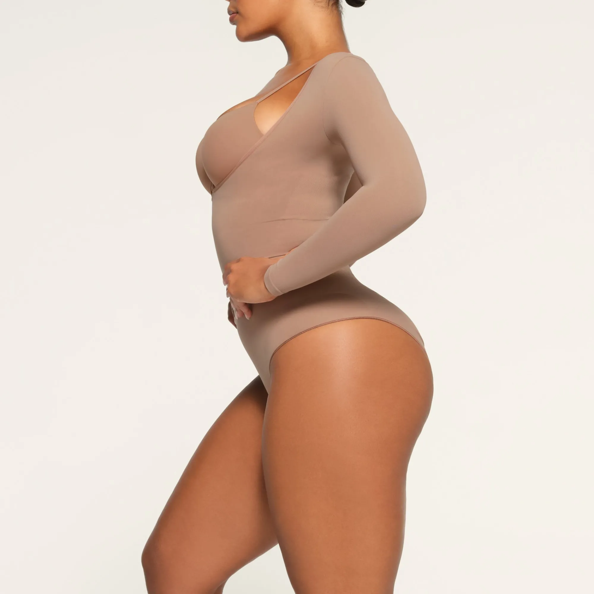 SEAMLESS SCULPT LONG SLEEVE OPEN BUST BRIEF BODYSUIT |-Skims Best