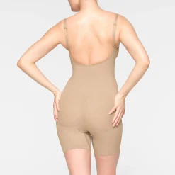 SEAMLESS SCULPT LOW BACK MID THIGH BODYSUIT |-Skims Clearance
