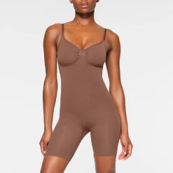 SEAMLESS SCULPT MID THIGH BODYSUIT |-Skims Outlet