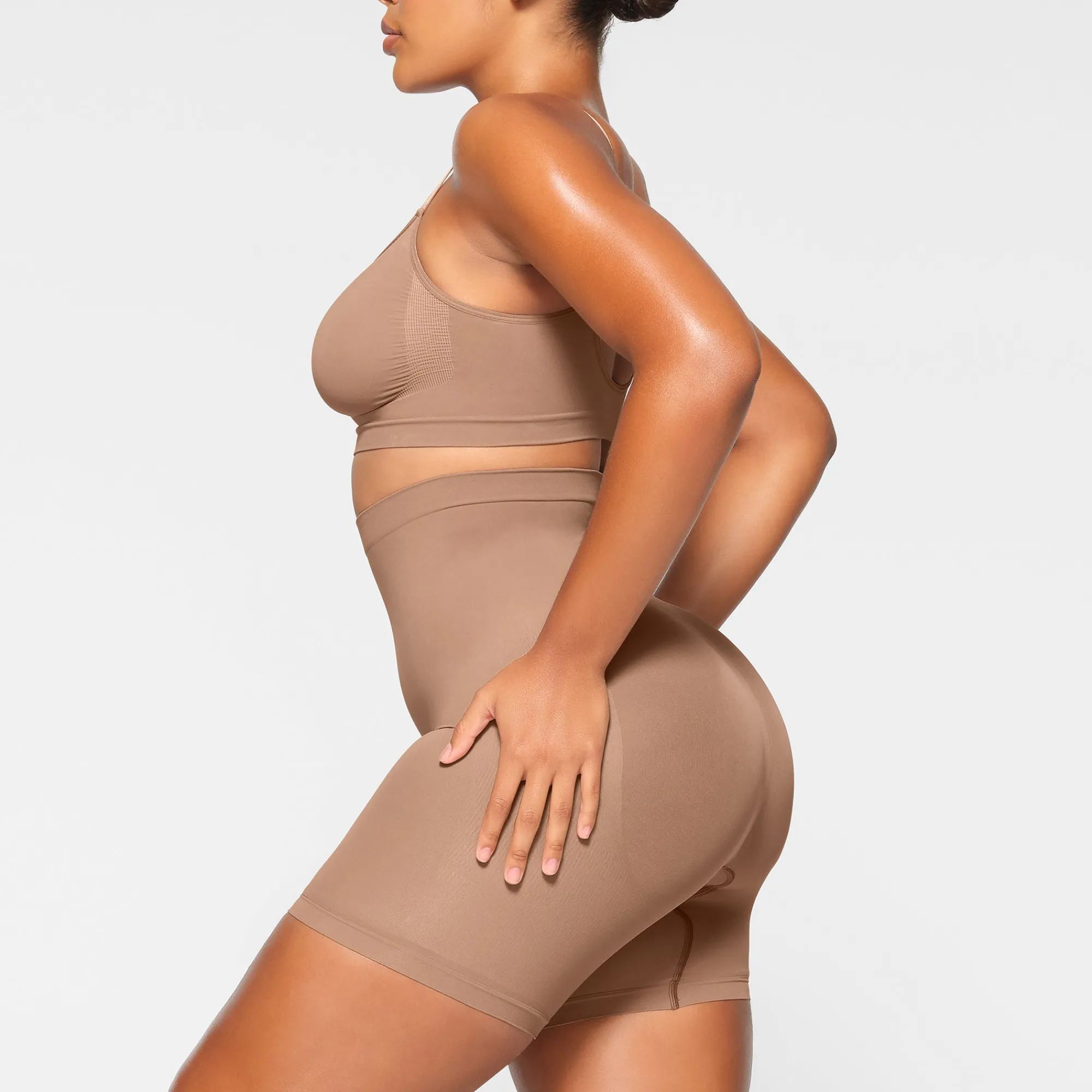 SEAMLESS SCULPT MID THIGH SHORT |-Skims Discount