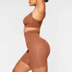 SEAMLESS SCULPT MID THIGH SHORT |-Skims New