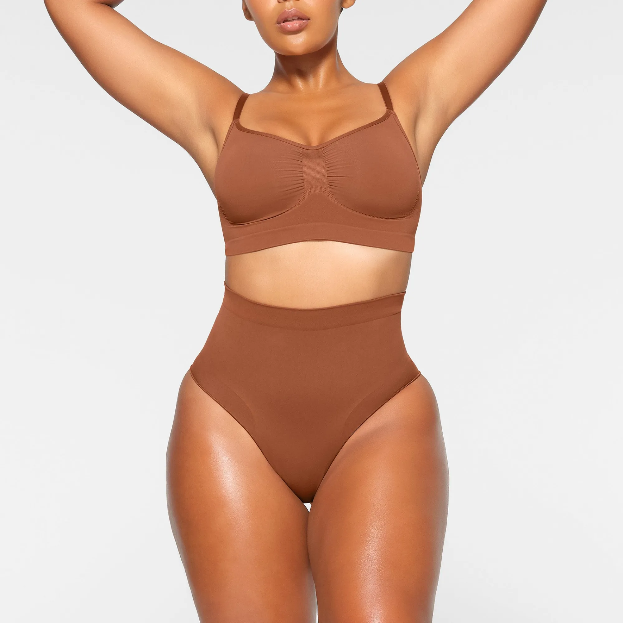 SEAMLESS SCULPT MID WAIST BRIEF |-Skims Clearance