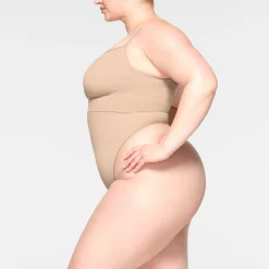 SEAMLESS SCULPT MID WAIST THONG |-Skims Fashion