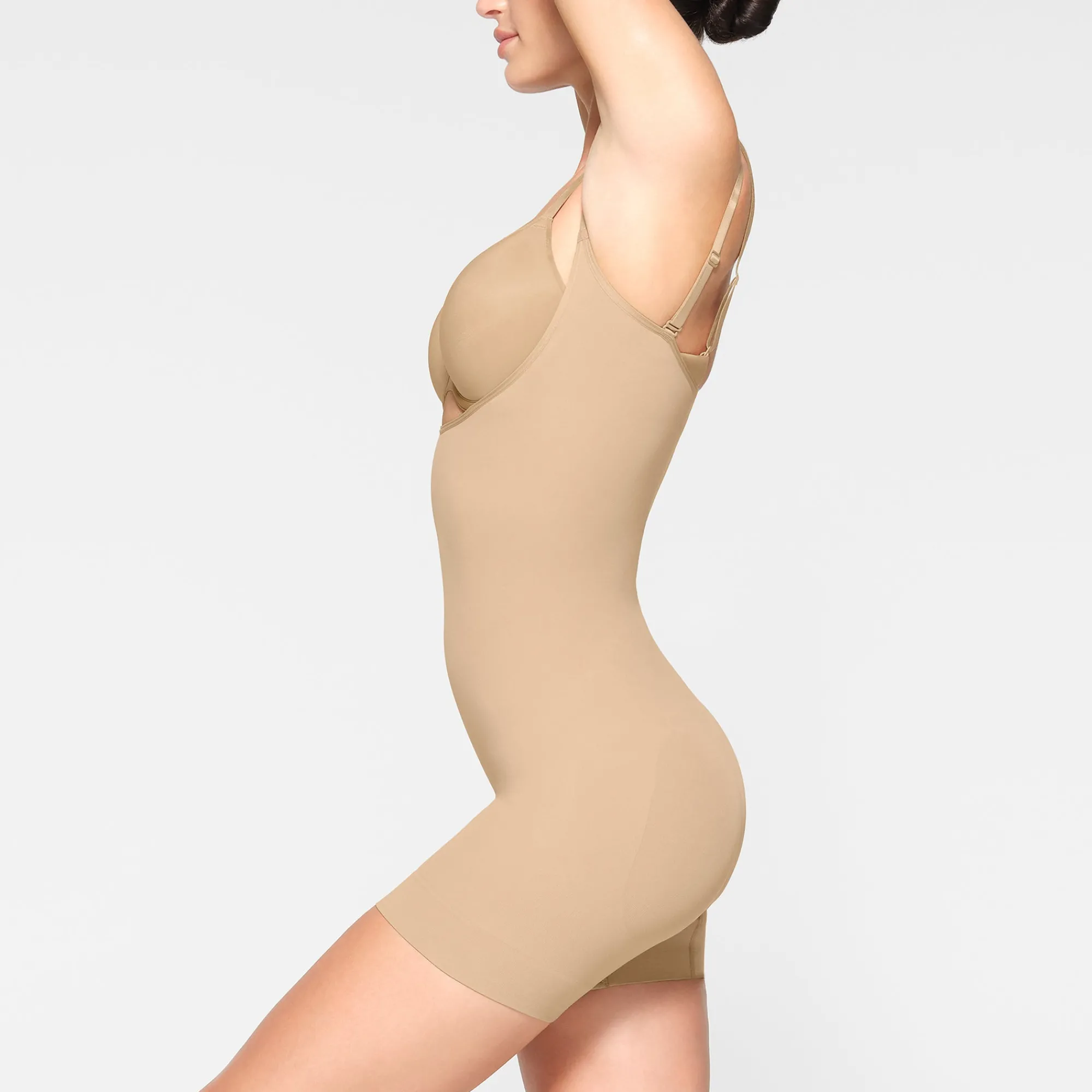 SEAMLESS SCULPT OPEN BUST SHORTIE BODYSUIT |-Skims Online