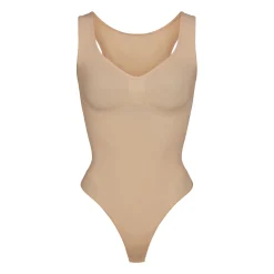 SEAMLESS SCULPT SCOOP NECK THONG BODYSUIT |-Skims Online