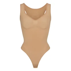 SEAMLESS SCULPT SCOOP NECK THONG BODYSUIT |-Skims New